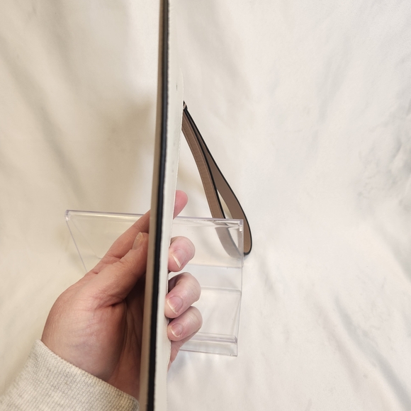 Kate Spade New York Lucy Medium L-Zip Wristlet Color Block - Picture 4 of 9